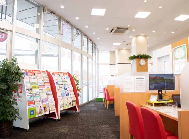 ほけんの窓口 ウニクス鴻巣店の外観画像